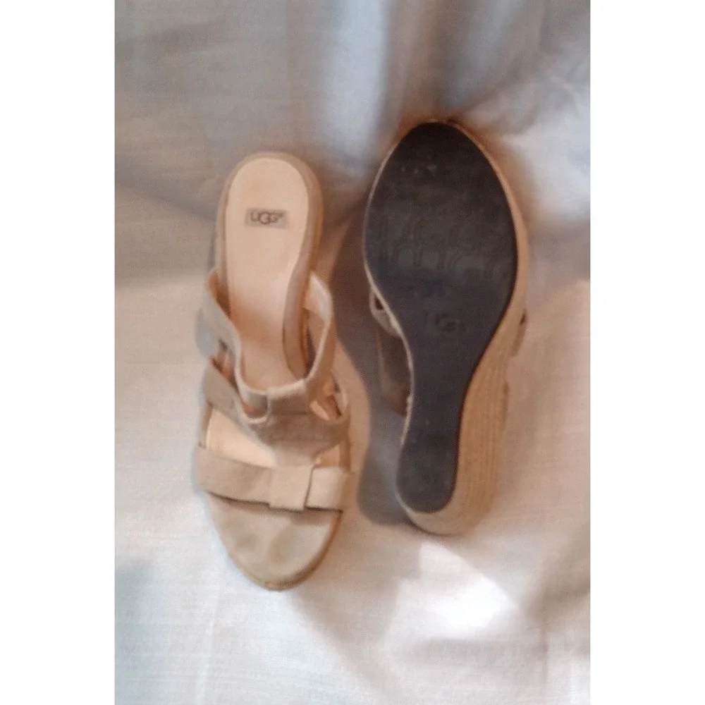 UGG stylish espadrille